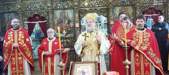 Eпископ сремски г. Василије на празник Светог Симеона и Ане богослужио у Сремској Митровици