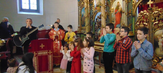Недеља Отаца прослављена у сремскокарловачкој цркви Светих апостола Петра и Павла