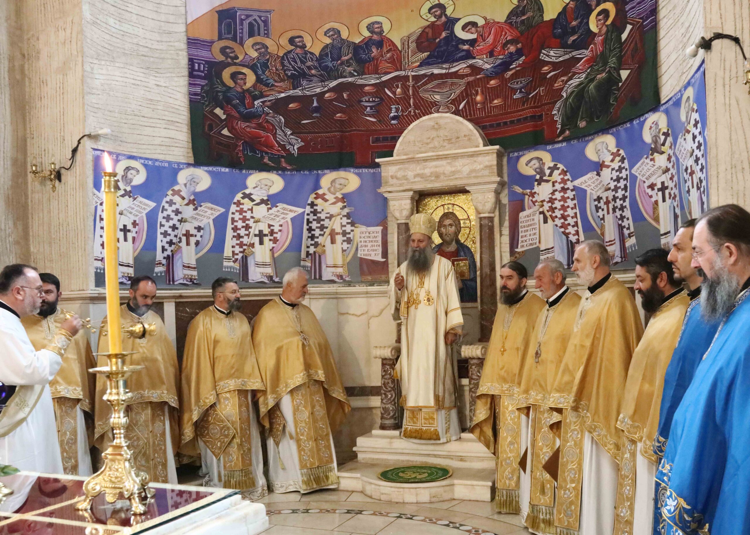 Патријарх Порфирије служио Свету Литургију у цркви Светог Симеона Мироточивог на Новом Београду