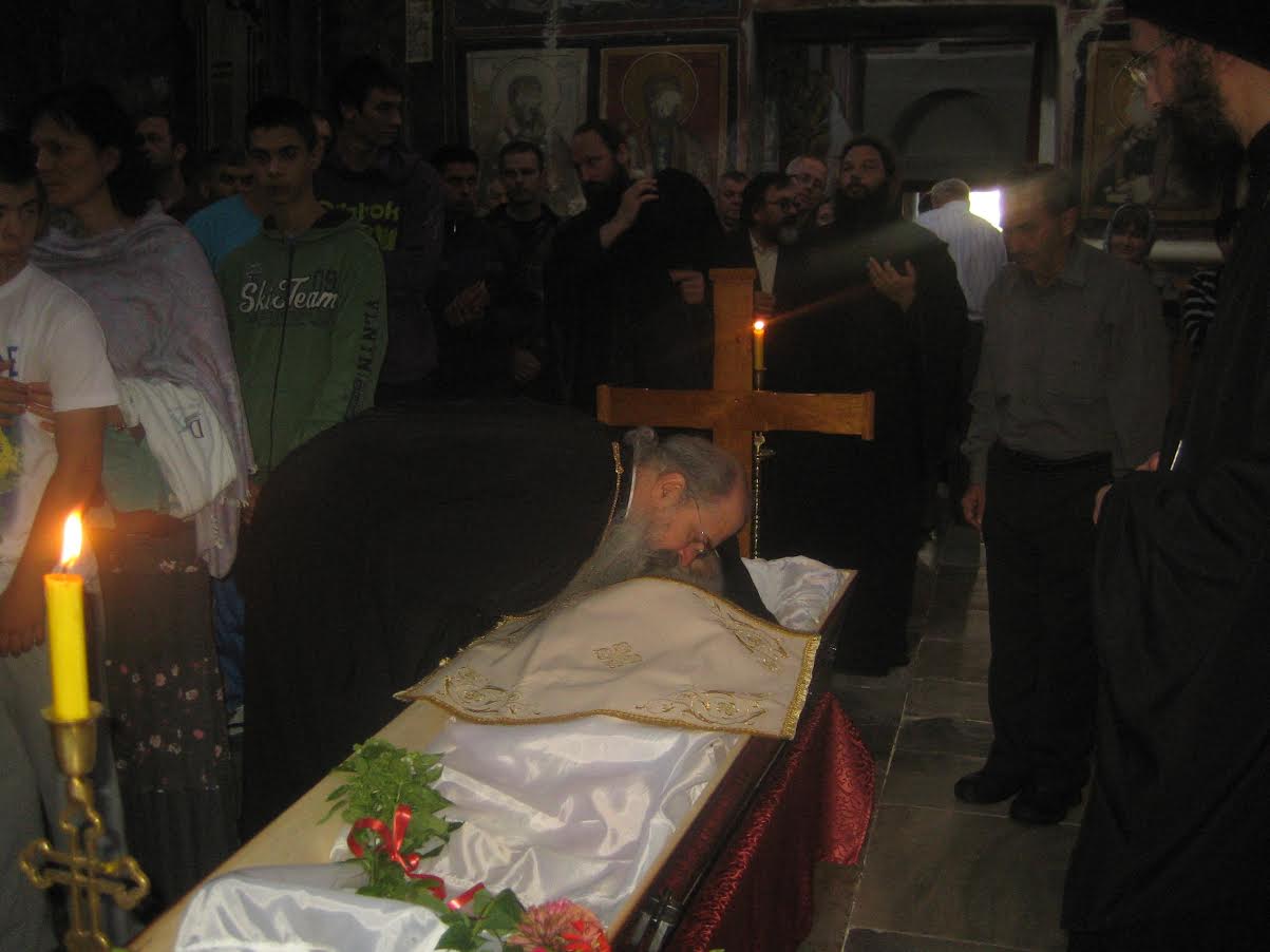 У Студеници 9. августа 2014. године сахрањен архимандрит Сава Студенички