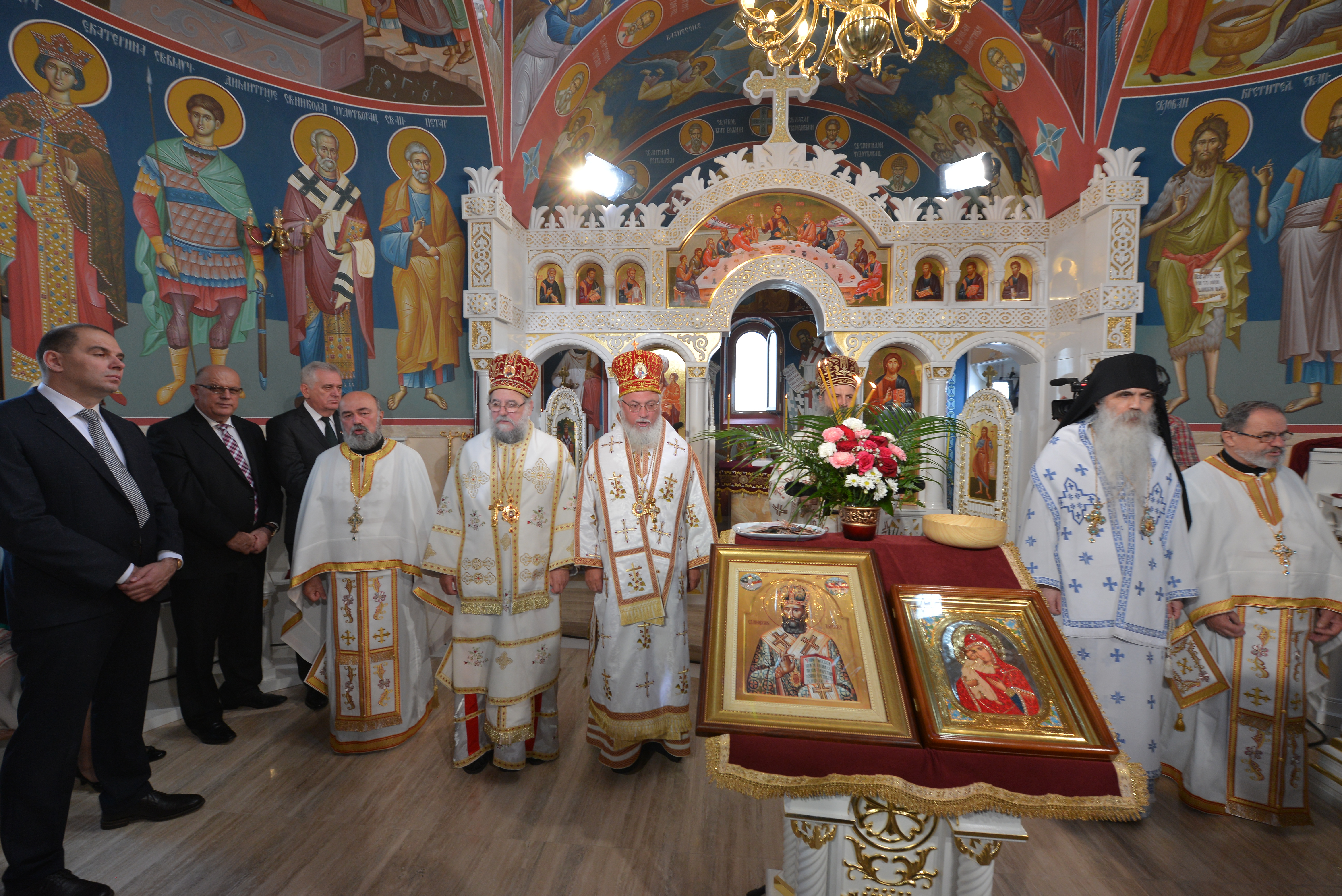Освећење цркве Светог Варнаве Хвостанског у манастиру Беочин