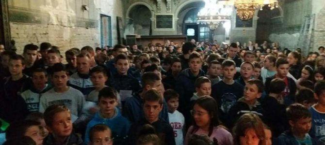 Одржан молебан за почетак нове школске године у Руми