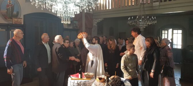 Литургиjски прослављен Крстовдан у храму Преображења Господњег у Беочину