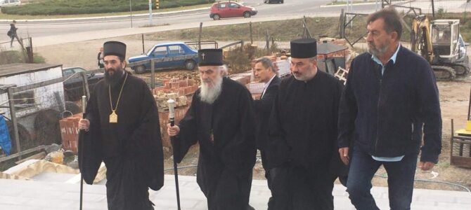 Патријарх посетио храм Светог Василија Острошког у Нишу