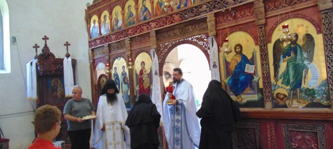 Свети великомученик Пантелејмон прослављен у Раковцу