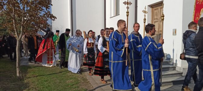 Света Петка прослављена у Петроварадину