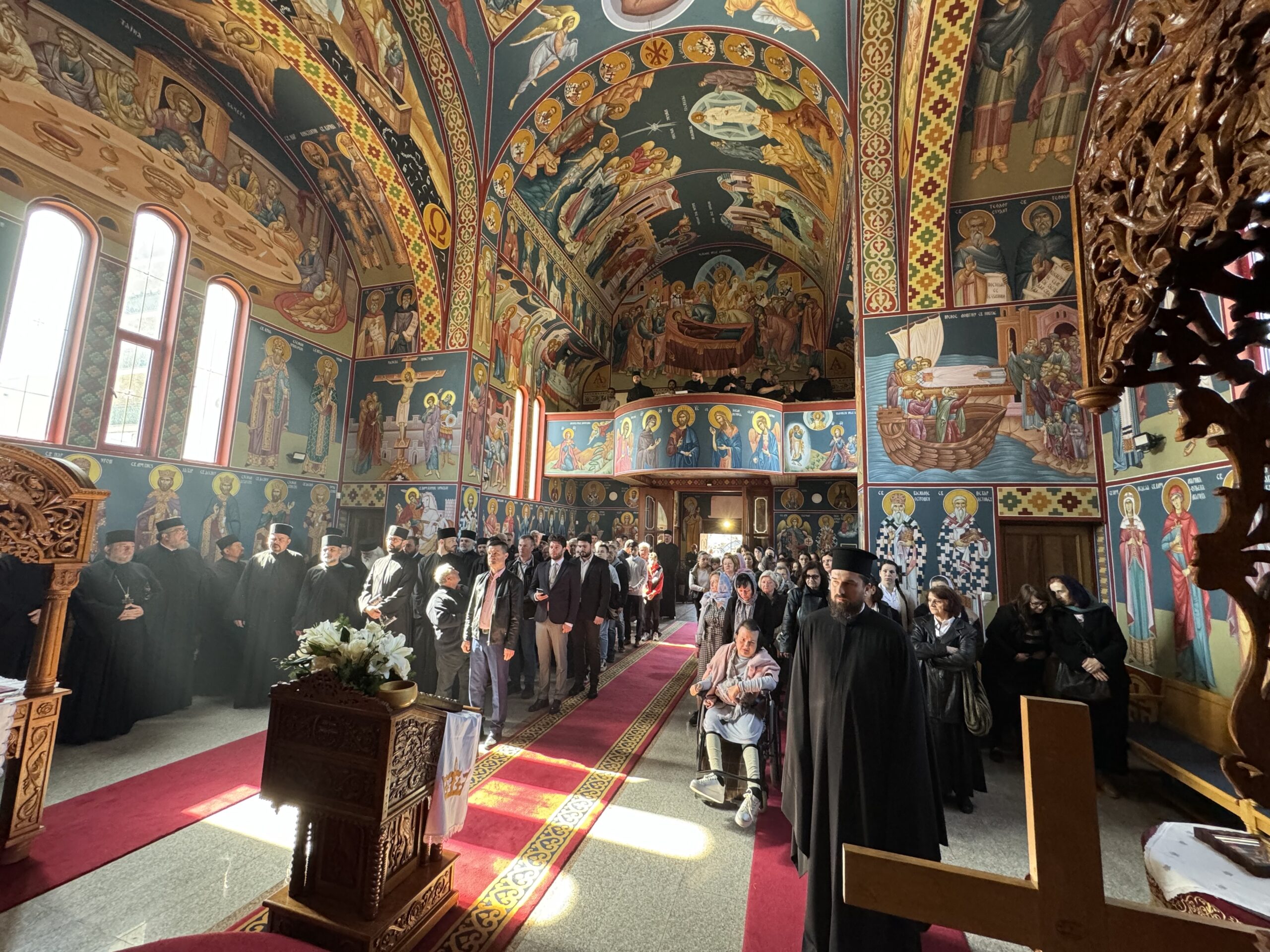 Света архијерејска Литургија пређеосвећених Дарова у Новој Пазови