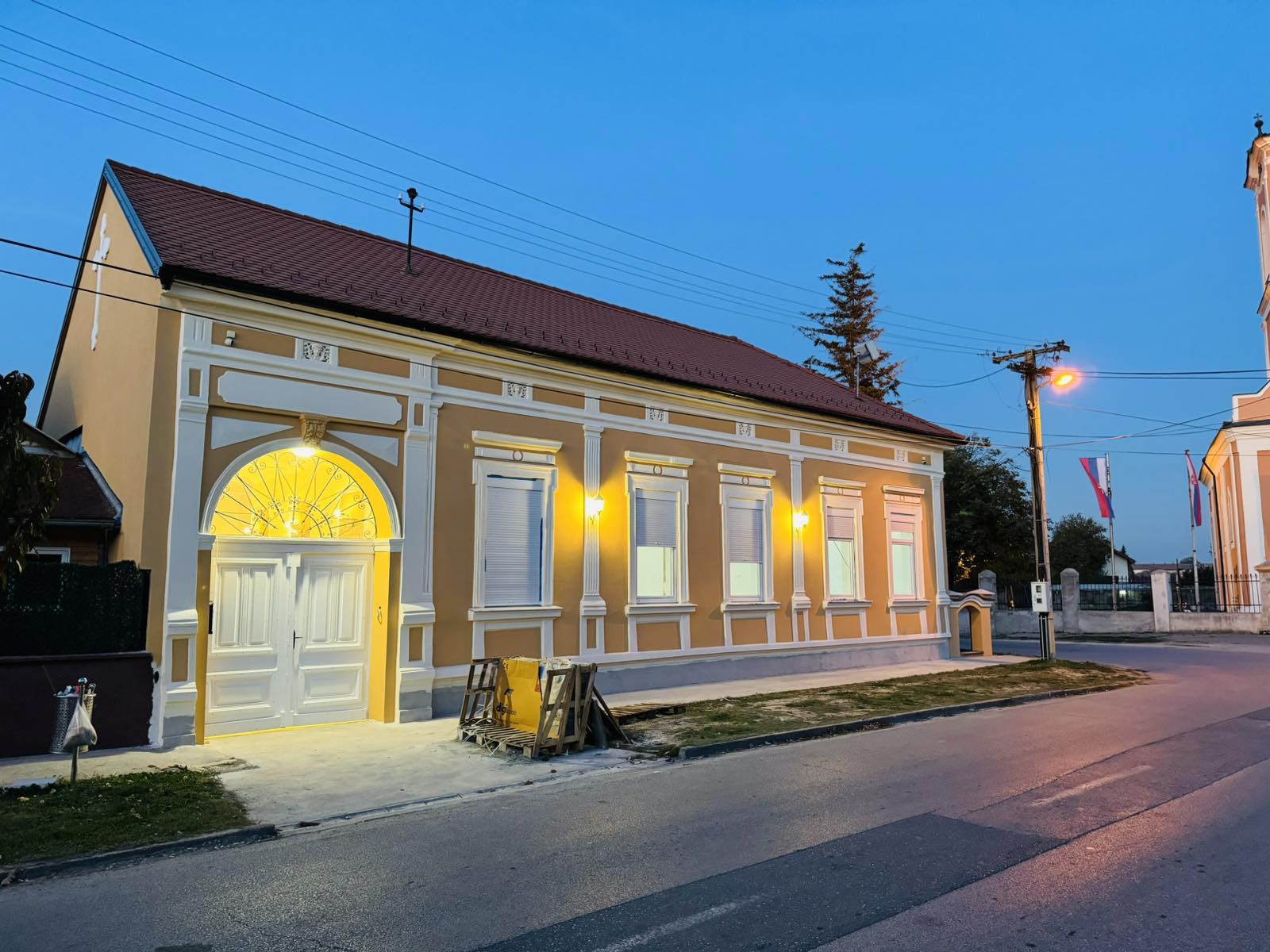 Завршени радови на Епархијском центру Епархије сремске при храму Вазнесења Господњег у Руми